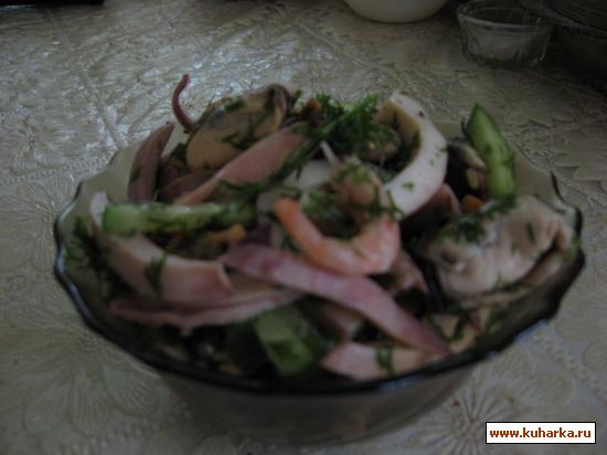 Рецепт "Зеленый" салат из морепродуктов