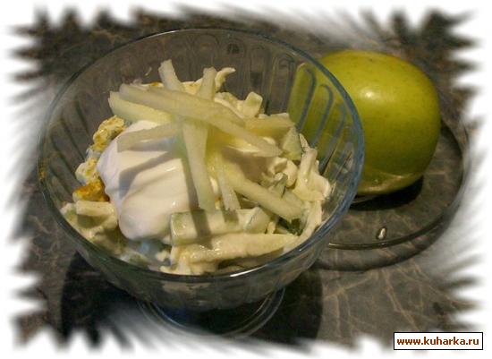 Рецепт Легкий салат из зеленого яблока