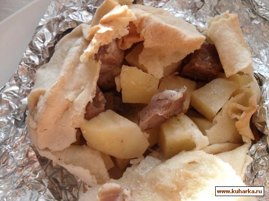 Рецепт Мясо с картофелем тушеные в лаваше