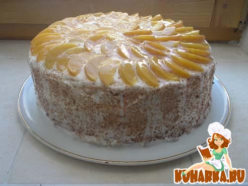 Рецепт Бисквитный торт с персиками