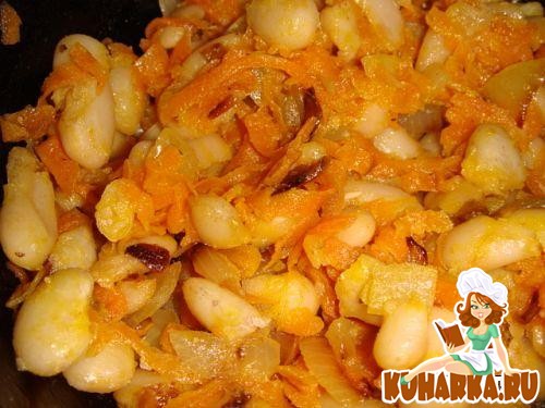 Рецепт Салат из фасоли с морковкой и луком